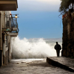 Meteo, allerta gialla oggi: temporali e vento forte su Calabria, Puglia e coste